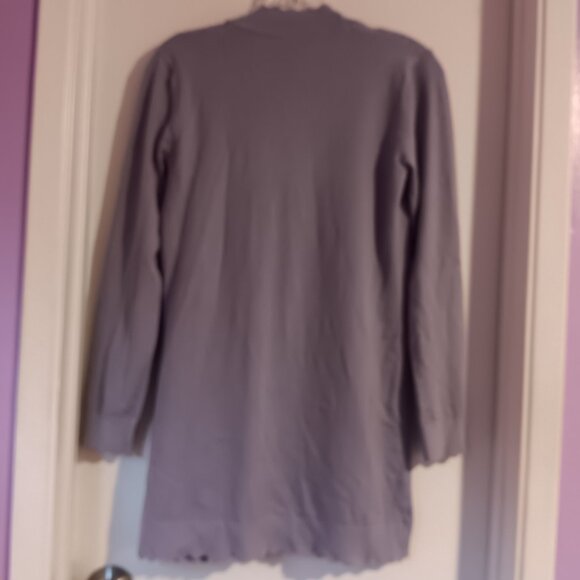 Women's Evolution by Cyrus Lavender Scalloped Detail Open Front Cardigan - Picture 6 of 6